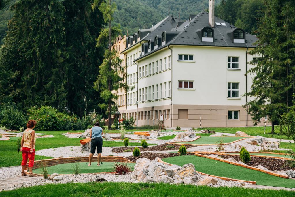 Hotel Skalka Rajecke Teplice Exterior photo